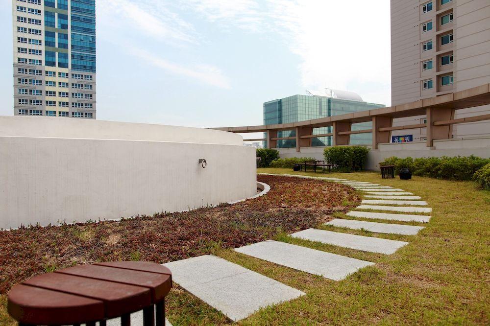 Stellar Marina Hotel Siheung Exterior photo
