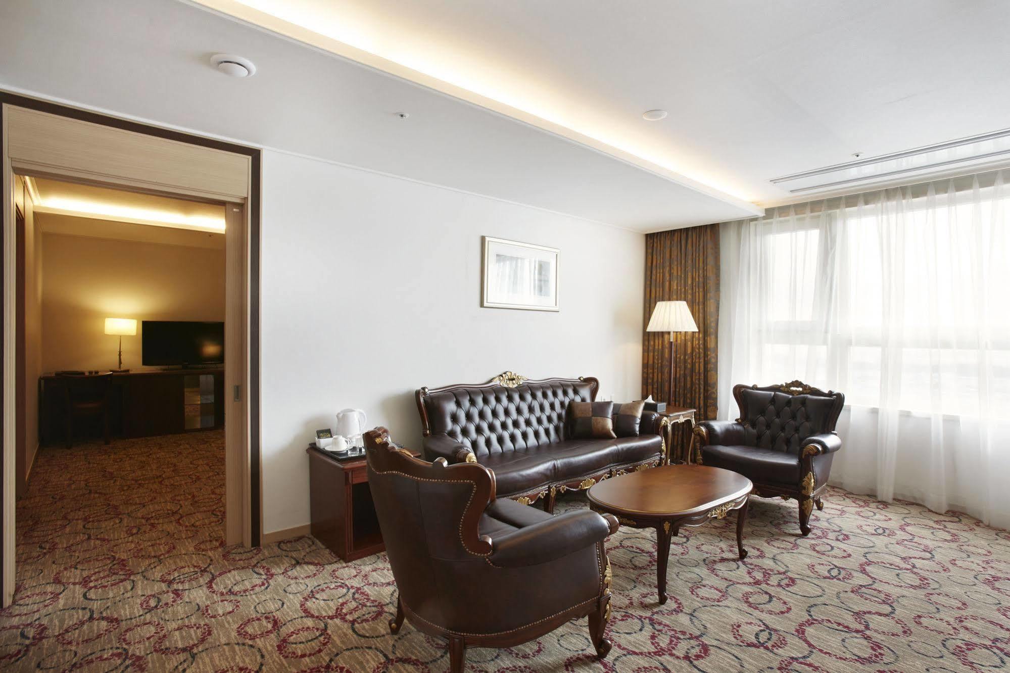 Stellar Marina Hotel Siheung Exterior photo